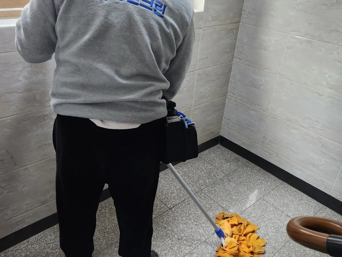 보은군 내북면 건물 복도·대기 동선 야간 위생청소 사례 - 행진크린