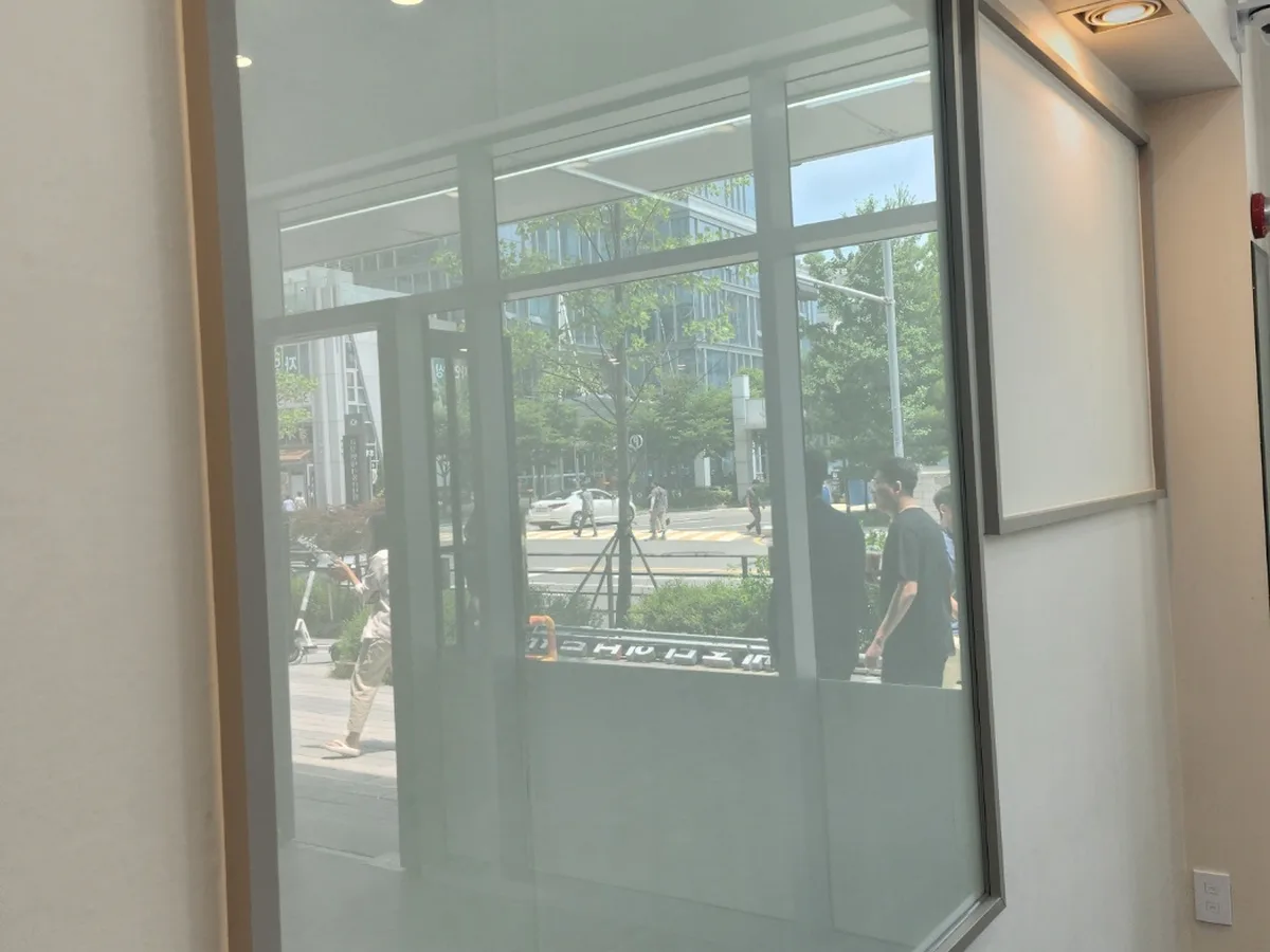 괴산군 감물면 건물 복도·대기 동선 야간 위생청소 사례 - 행진크린